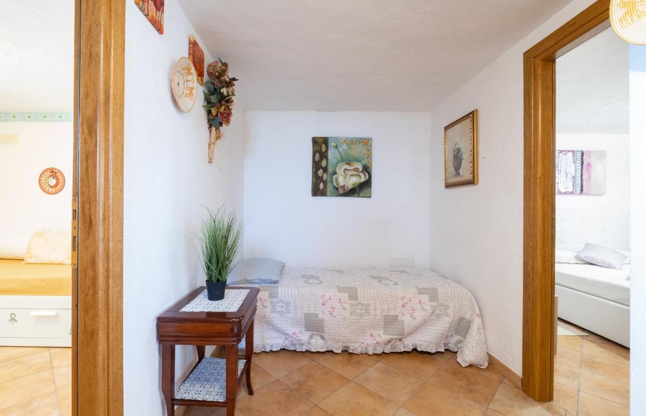 Mare A 4 Minuti AutoCasa/Giardino E Wifi Budoni Esterno foto
